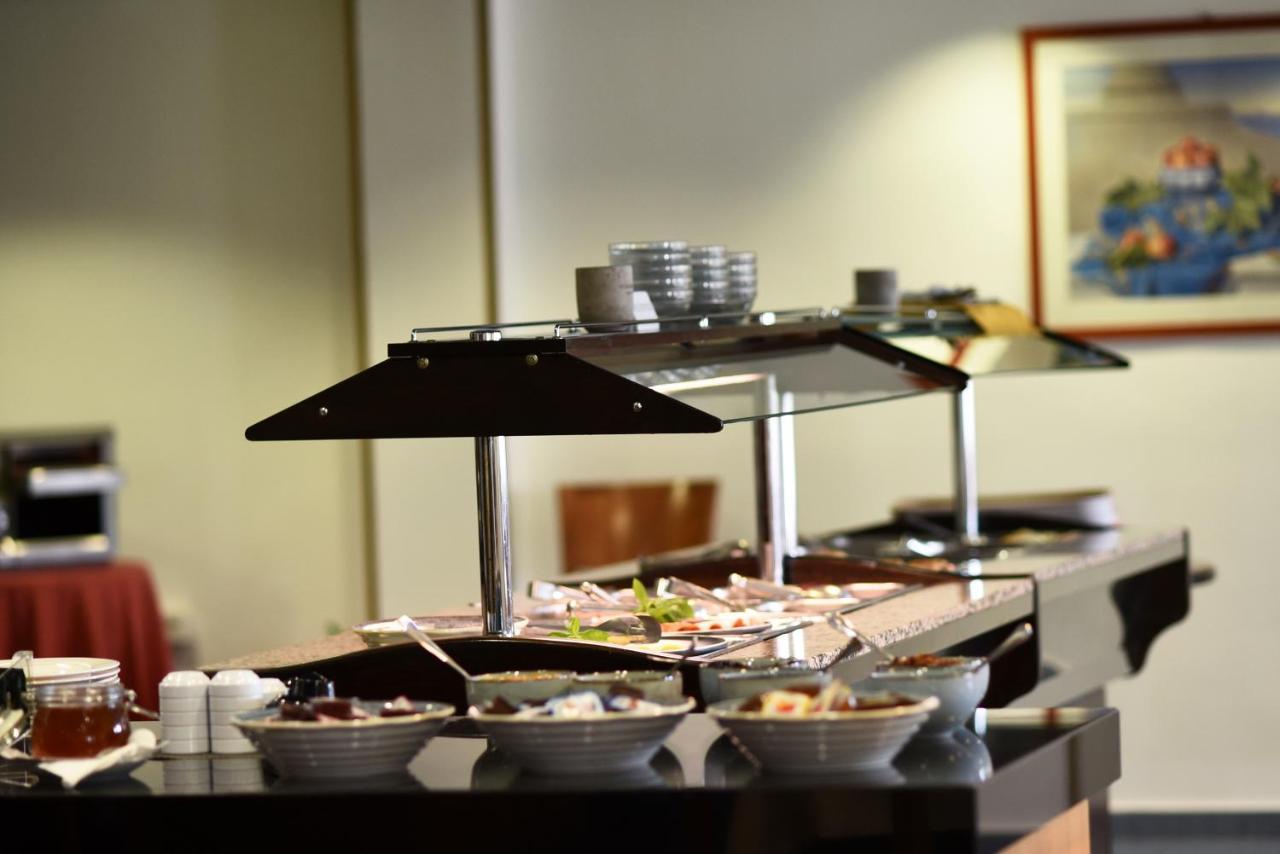 Apollon Hotel โตโล ภายนอก รูปภาพ