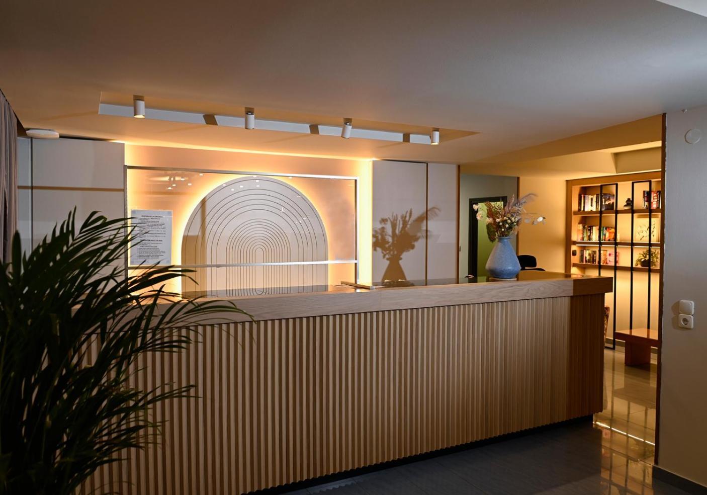 Apollon Hotel โตโล ภายนอก รูปภาพ
