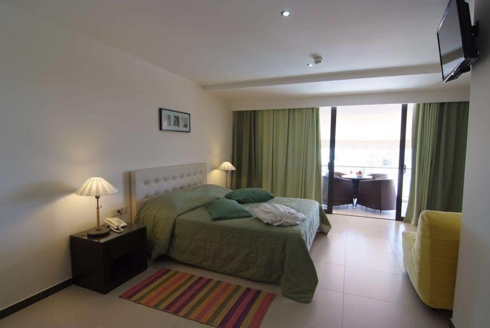 Apollon Hotel โตโล ภายนอก รูปภาพ